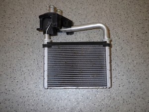 SUZUKI ALTO NISSAN PIXO 09- NAGRZEWNICA RADIATOR 3/6 MINIATURA