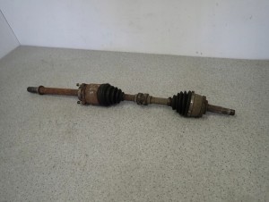 NISSAN PRIMERA P12 W12 2.2 dCi 02-07 PÓŁOŚ PRZEDNIA PRAWA