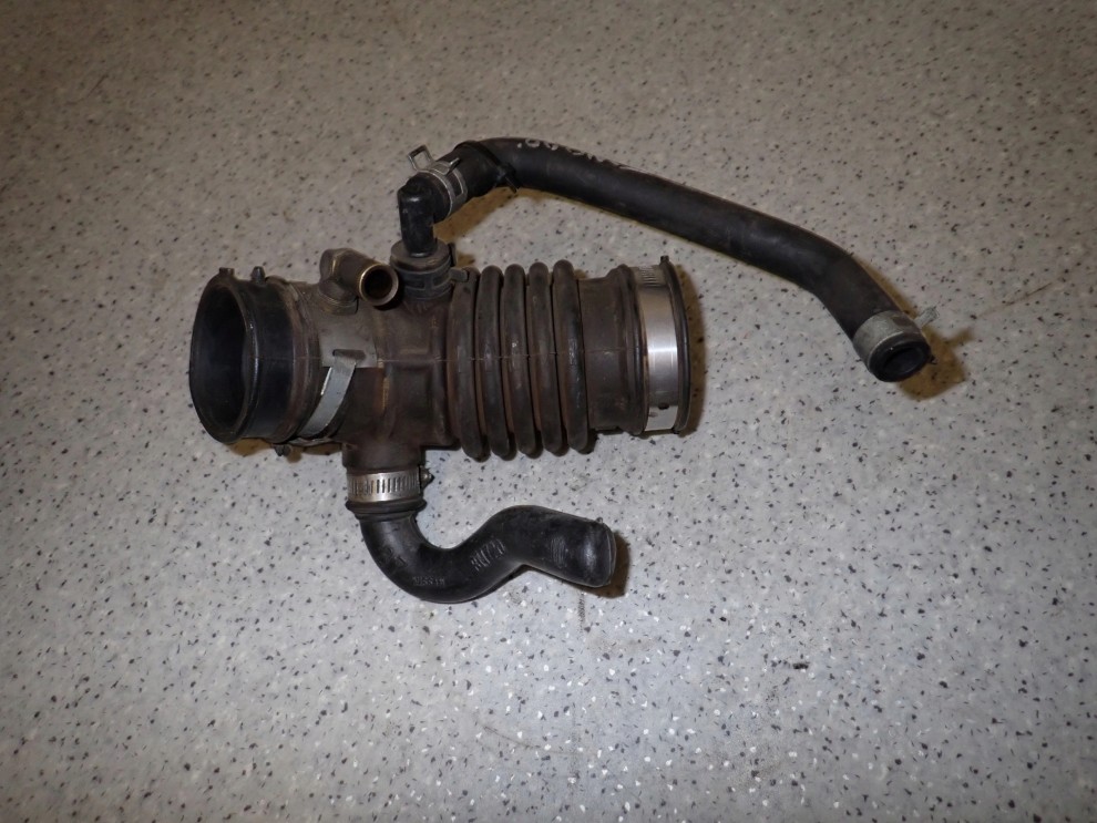 NISSAN ALMERA TINO 1.8 BENZYNA 00-03 RURA PRZEWÓD POWIETRZA 6/9