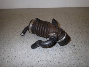 NISSAN ALMERA TINO 1.8 BENZYNA 00-03 RURA PRZEWÓD POWIETRZA
