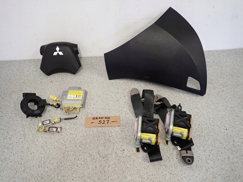 MITSUBISHI GRANDIS 03-11 PODUSZKI POWIETRZNE EUROPA 1/9