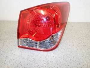 CHEVROLET CRUZE SEDAN 4D 08-12 LAMPA TYLNA PRAWA EUROPA