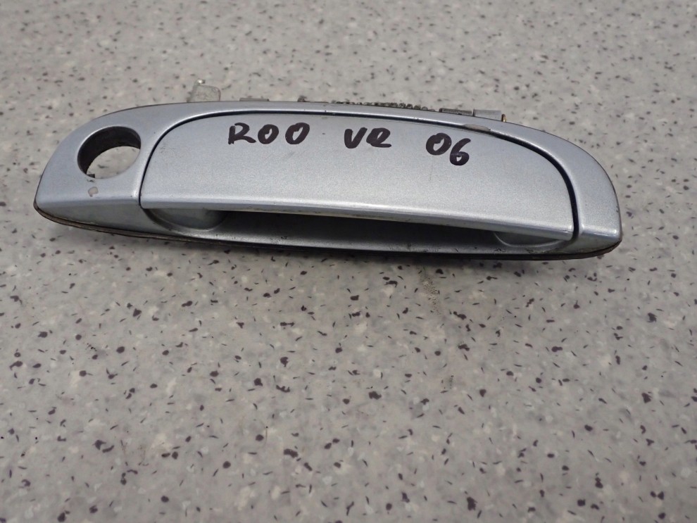 KIA RIO 05-10 KLAMKA DRZWI PRZEDNIA PRAWA 1/4