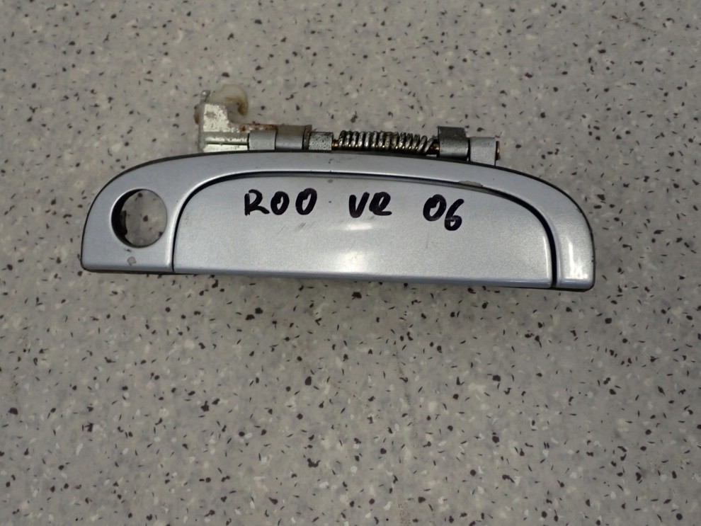 KIA RIO 05-10 KLAMKA DRZWI PRZEDNIA PRAWA 2/4