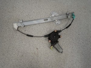KIA RIO 05-10 PODNOŚNIK SZYBY PRZEDNI PRAWY 2/7 MINIATURA