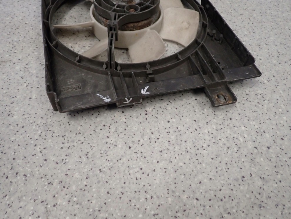 NISSAN MICRA K11 BENZYNA WENTYLATOR CHŁODNICY 3/6