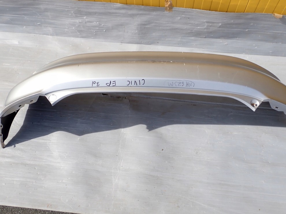 HONDA CIVIC EP 3d 7 GEN 04-05 ZDERZAK TYLNY NH623M 10/11