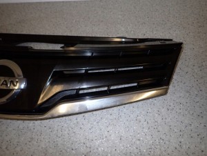 NISSAN NOTE E11 LIFT 09-12 ATRAPA ZDERZAKA GRILL 7/12 MINIATURA