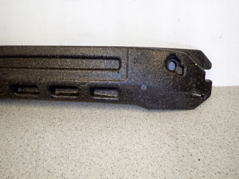 KIA VENGA 09- ABSORBER ZDERZAKA PRZEDNIEGO 3/6