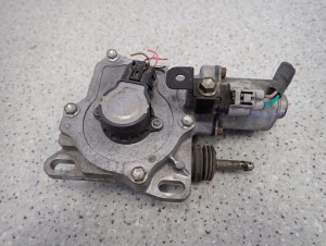 SUZUKI SWIFT MK6 1.3 BENZ 04- WYSPRZĘGLIK AUTOMAT 2/4 MINIATURA