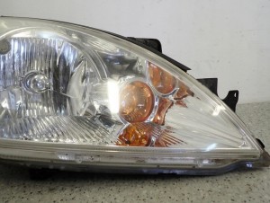 MITSUBISHI LANCER VII 04- LAMPA PRZEDNIA PRAWA REFLEKTOR 4/12 MINIATURA