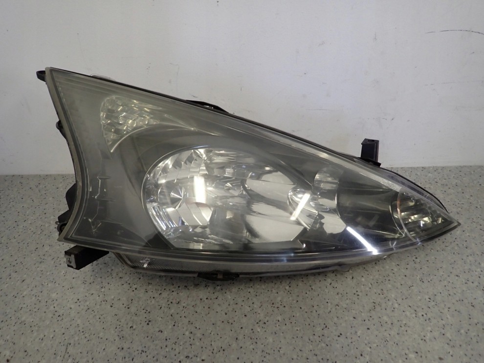 MITSUBISHI GRANDIS 03-11 LAMPA PRZEDNIA PRAWA 6/9