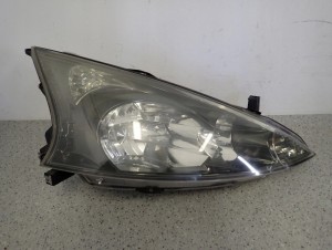 MITSUBISHI GRANDIS 03-11 LAMPA PRZEDNIA PRAWA 6/9 MINIATURA