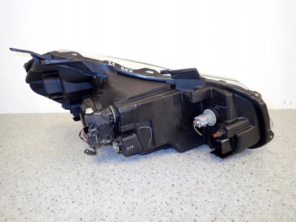 SUZUKI SX4 FIAT SEDICI 06-13 LAMPA PRZEDNIA LEWA REFLEKTOR 9/10