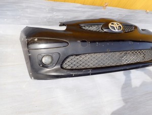 TOYOTA AYGO 06-12 ZDERZAK PRZEDNI 211 2/10 MINIATURA