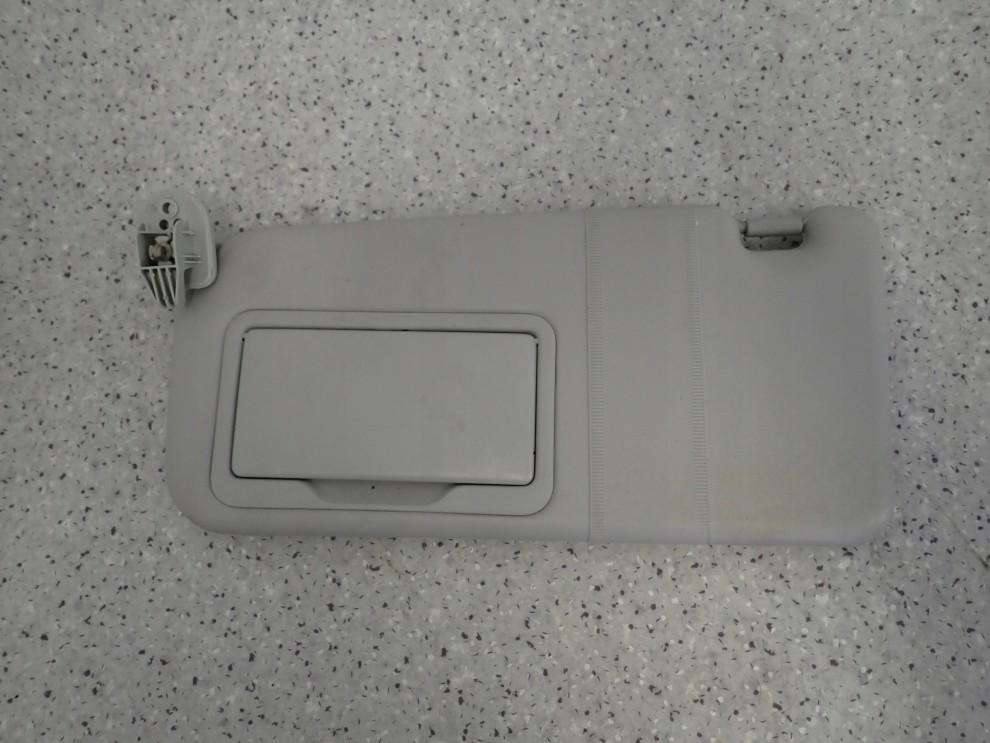 SUZUKI ALTO 09-13 DASZEK PRZECIWSŁONECZNY PRZEDNI LEWY 1/4