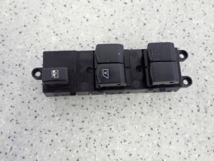 NISSAN NOTE E11 06-12 PANEL SZYB PRZEDNI LEWY 4 SZYBY 3/5 MINIATURA