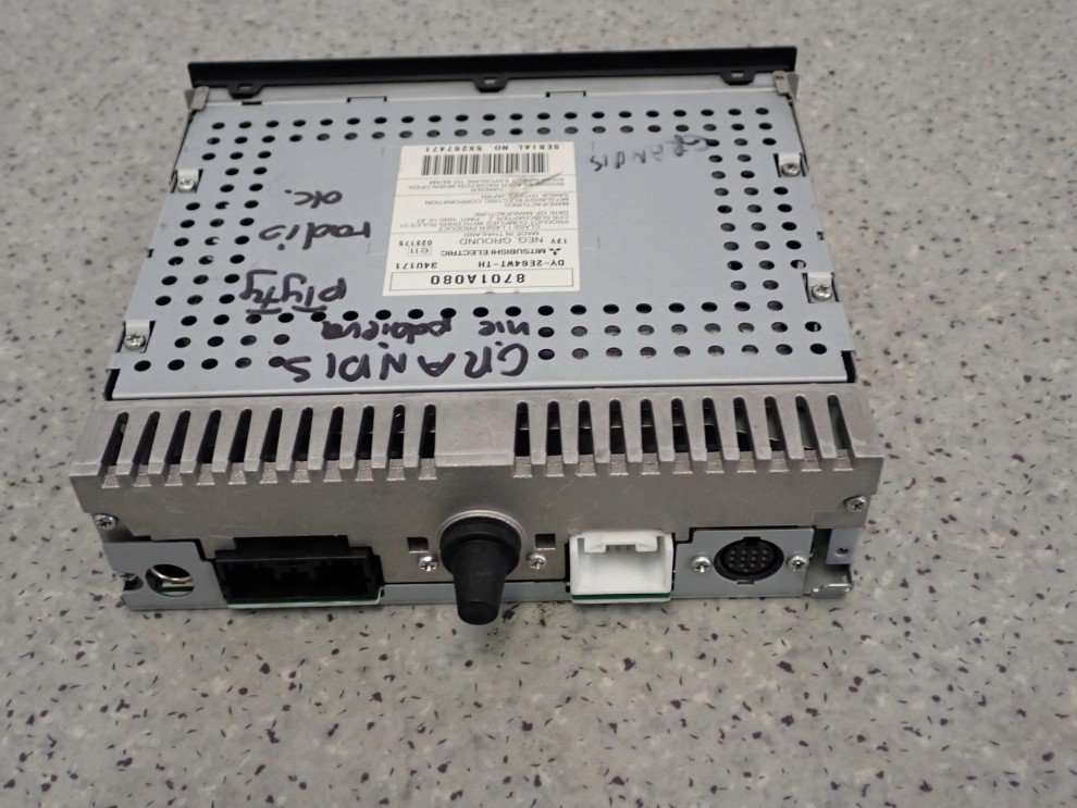 MITSUBISHI GRANDIS 03- RADIO FABRYCZNE 6/7