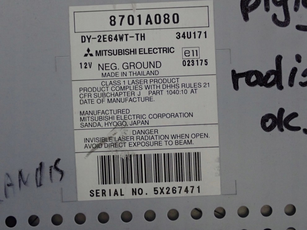 MITSUBISHI GRANDIS 03- RADIO FABRYCZNE 7/7