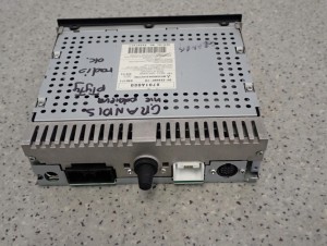 MITSUBISHI GRANDIS 03- RADIO FABRYCZNE 6/7 MINIATURA