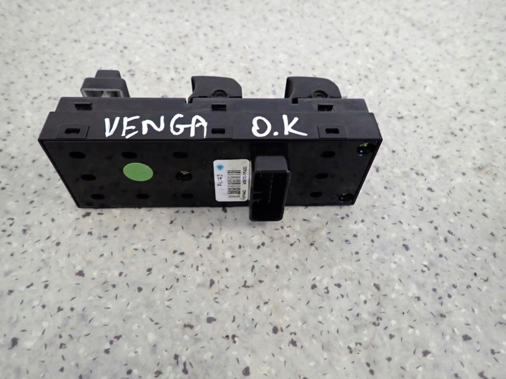 KIA VENGA 09- PANEL SZYB PRZEDNI LEWY 4 SZYBY 5/6