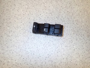 KIA VENGA 09- PANEL SZYB PRZEDNI LEWY 4 SZYBY 2/6 MINIATURA