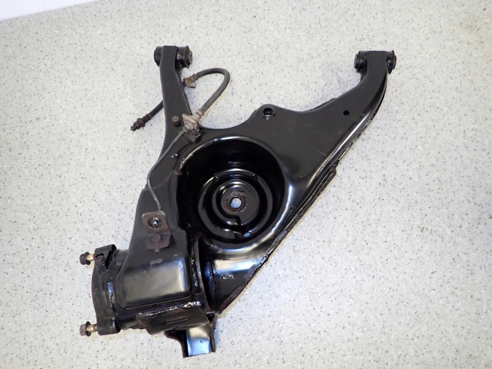 MITSUBISHI GRANDIS 2.0DID WAHACZ TYLNY LEWY BEZ CZUJNIKA 1/8