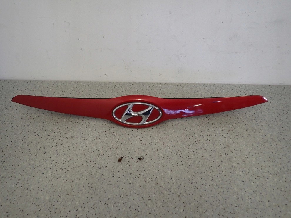 HYUNDAI IX20 HB 09- LISTWA BLENDA KLAPY BAGAŻNIKA HAT DO NAPRAWY 1/7