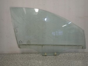 KIA PICANTO 04- SZYBA PRZEDNIA PRAWA