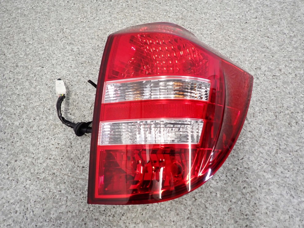 KIA CEED I KOMBI 07-09 LAMPA TYLNA PRAWA EUROPA 1/12