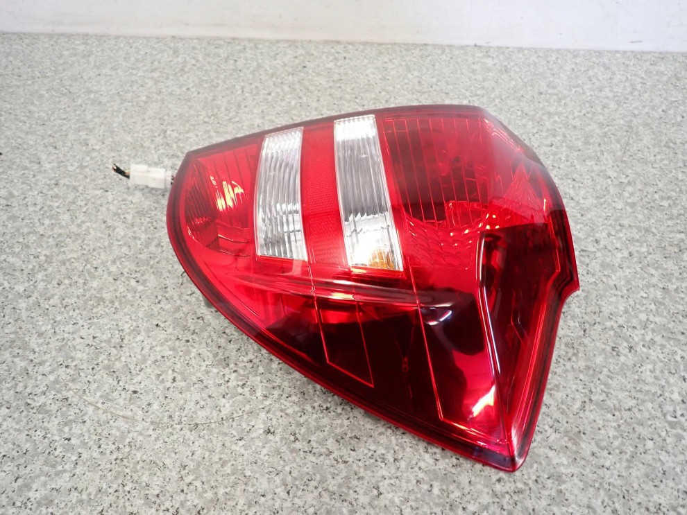 KIA CEED I KOMBI 07-09 LAMPA TYLNA PRAWA EUROPA 8/12