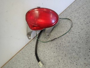 TOYOTA YARIS VERSO 99-02 LAMPA PRZECIWMGIELNA TYLNA PRAWA 3/6 MINIATURA