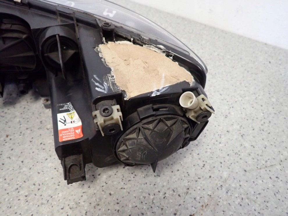 MAZDA6 MAZDA 6 06-07 LIFT LAMPA PRZEDNIA PRAWA REFLEKTOR XENON 9/14