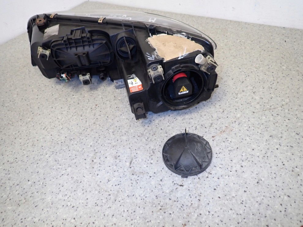 MAZDA6 MAZDA 6 06-07 LIFT LAMPA PRZEDNIA PRAWA REFLEKTOR XENON 10/14