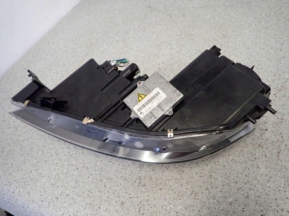 MAZDA6 MAZDA 6 06-07 LIFT LAMPA PRZEDNIA PRAWA REFLEKTOR XENON 13/14