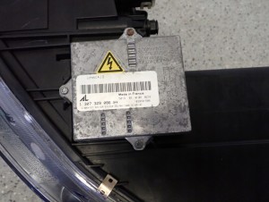 MAZDA6 MAZDA 6 06-07 LIFT LAMPA PRZEDNIA PRAWA REFLEKTOR XENON 14/14 MINIATURA