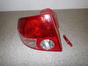 HYUNDAI GETZ 02-05 LAMPA TYLNA LEWA