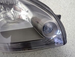 HYUNDAI TUCSON 04-10 REFLEKTOR PRZEDNI PRAWY LAMPA PRZÓD 6/11 MINIATURA