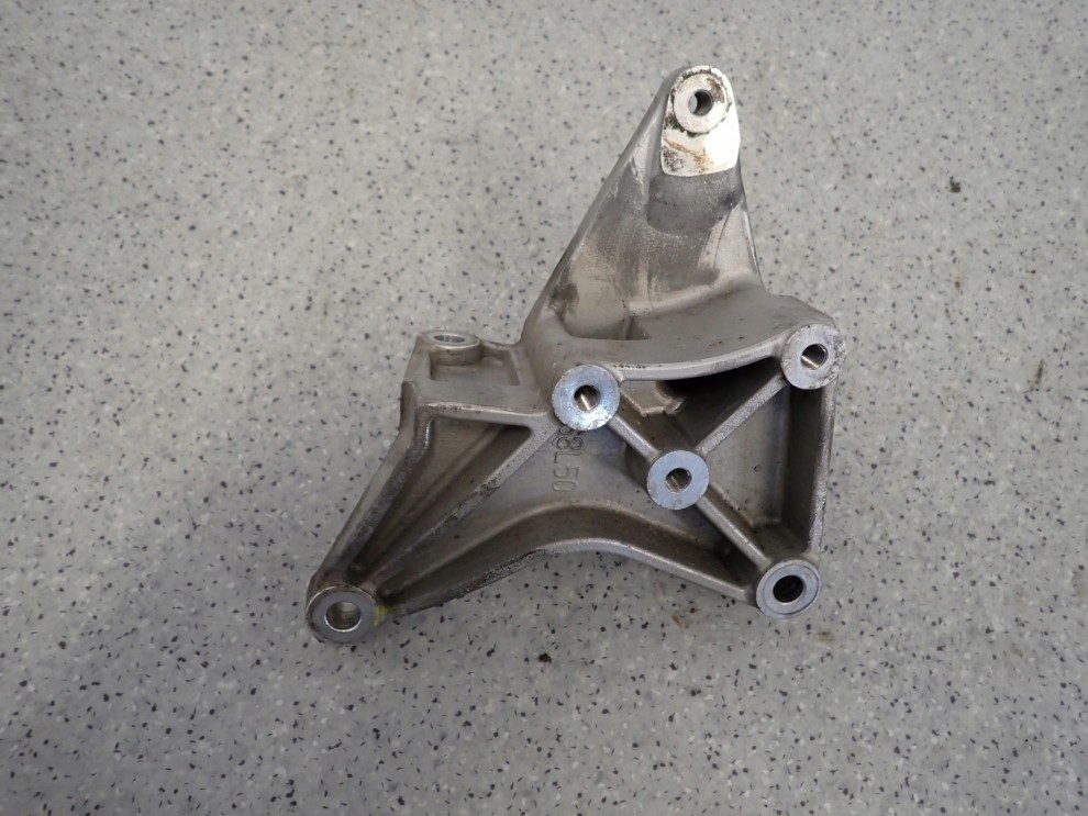 SUZUKI SWIFT IV MK7 10- 1.3 DDIS ŁAPA SKRZYNI BIEGÓW 5/5