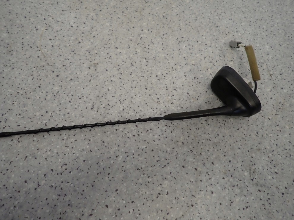 KIA VENGA 09-14 ANTENA BAT 4/7
