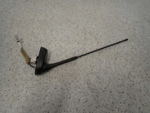 KIA VENGA 09-14 ANTENA BAT 2/7 MINIATURA