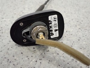 KIA VENGA 09-14 ANTENA BAT 7/7 MINIATURA