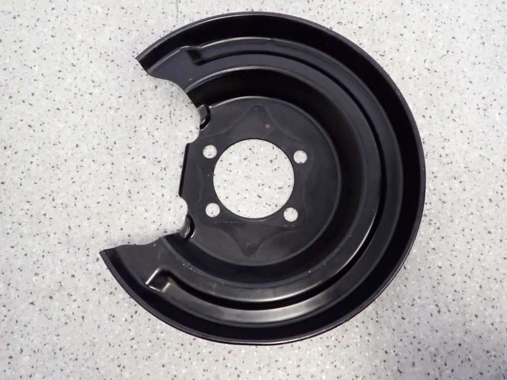 TOYOTA VERSO S TARCZA OSŁONA TARCZY HAMULCOWEJ TYLNA PRAWA 1/2