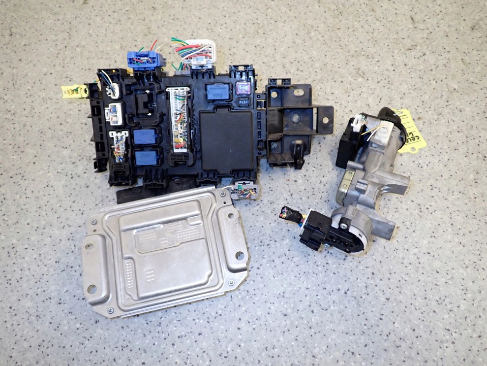 SUZUKI CELERIO 1.0i 14-19 ZESTAW STARTOWY STEROWNIK STACYJKA 7/7