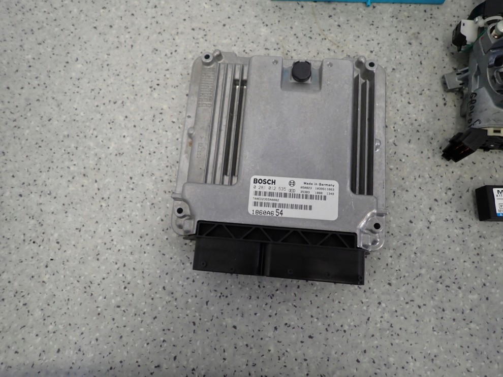 MITSUBISHI GRANDIS 2.0 DID 03-11 ZESTAW STARTOWY 2/7