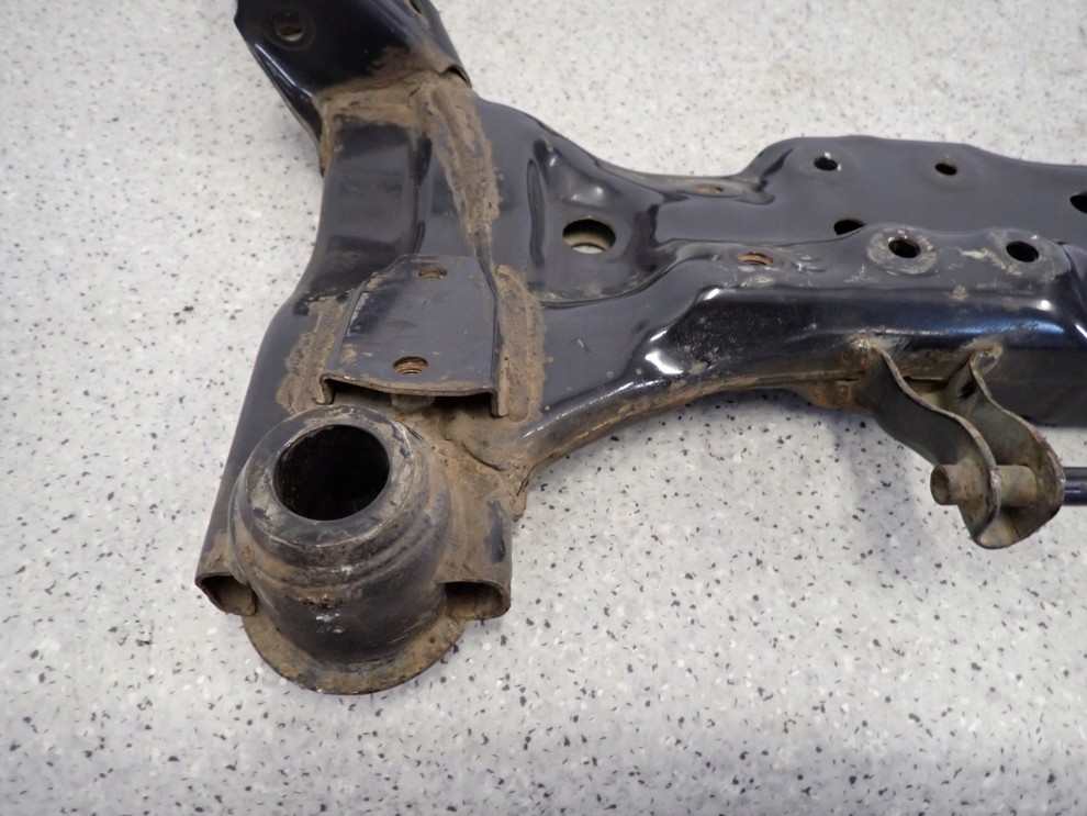 KIA CEED 06-12 BELKA ZAWIESZENIA PRZEDNIEGO SANKI 7/13