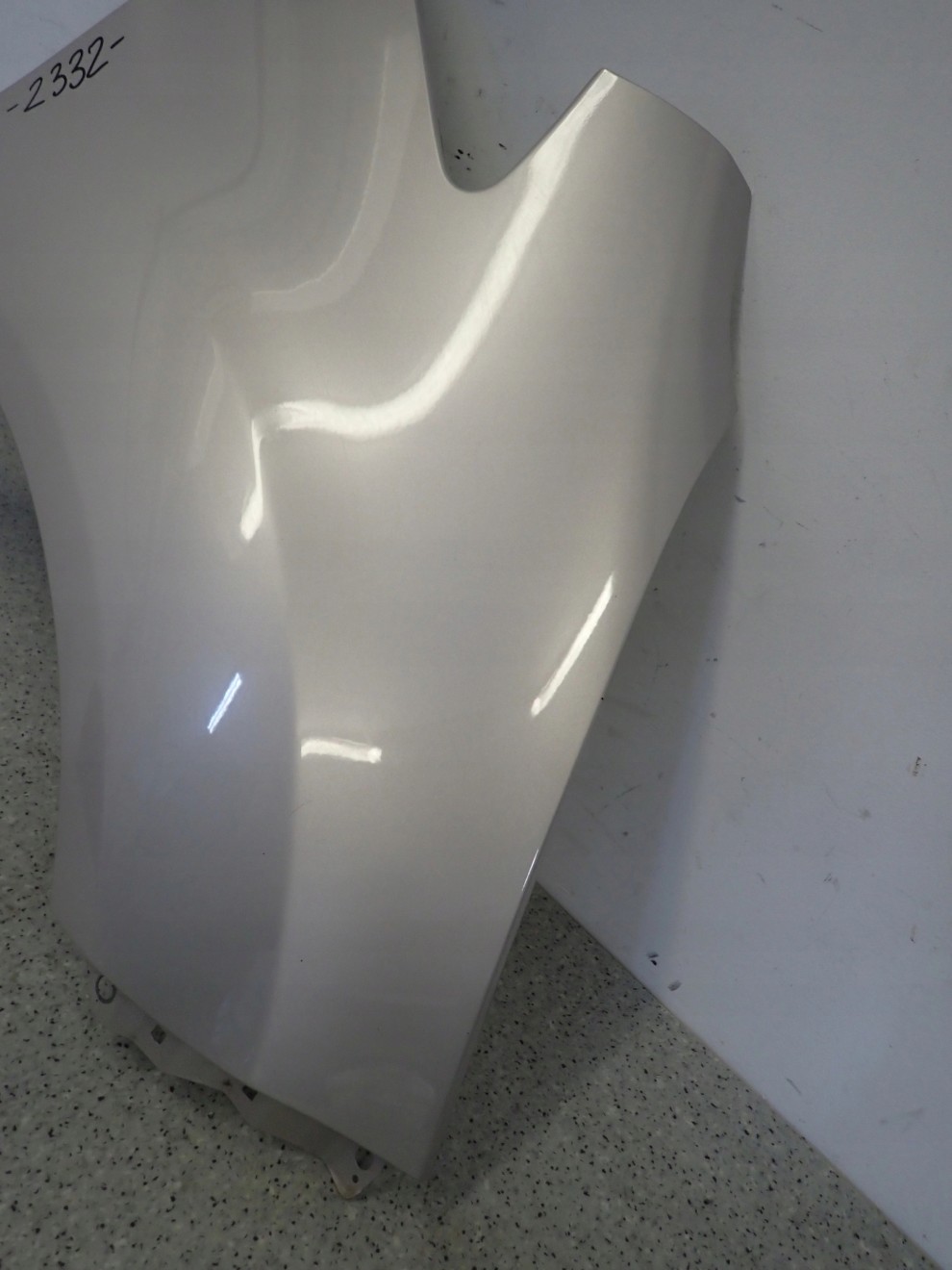 KIA VENGA 09- BŁOTNIK PRZEDNI PRAWY QU 6/10