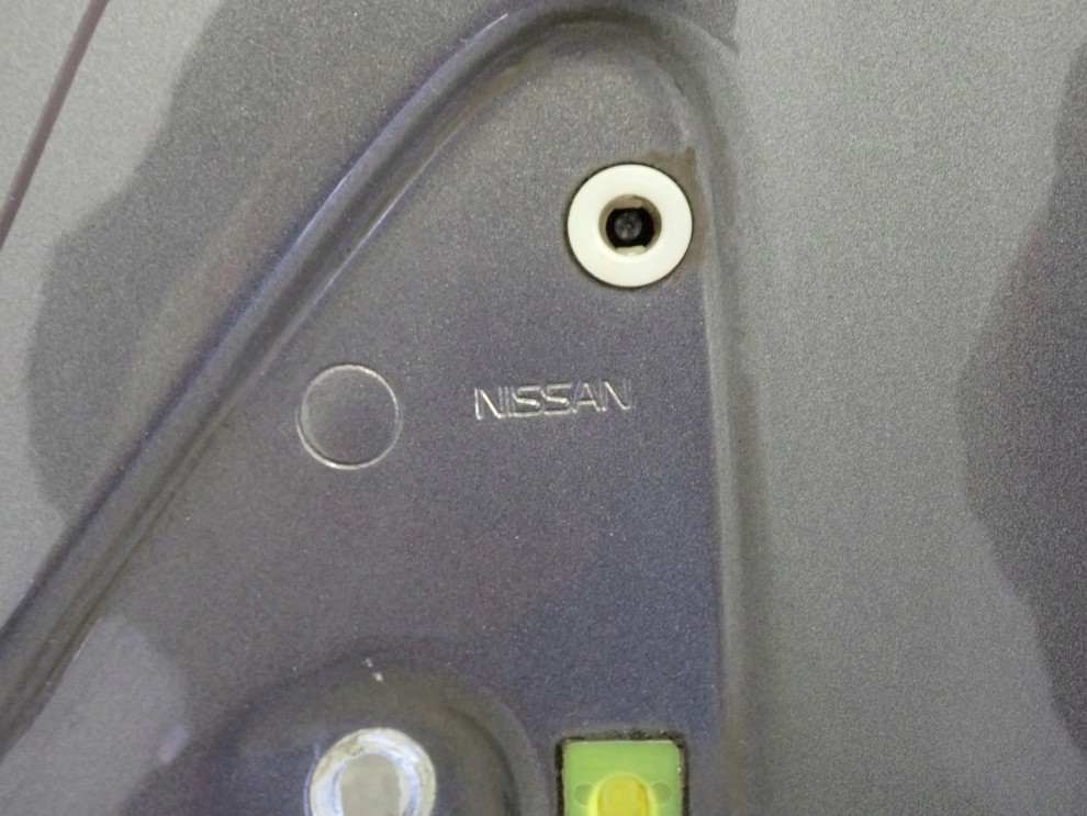 NISSAN NOTE E11 06-12 BŁOTNIK PRZEDNI PRAWY B52 13/14