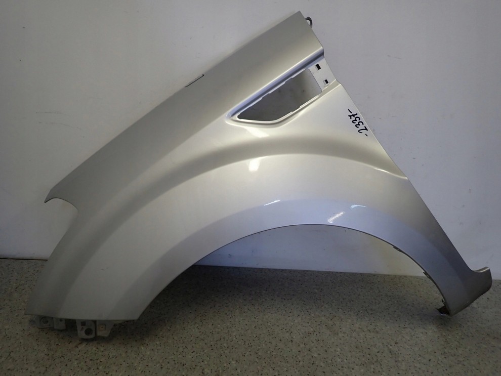 KIA SOUL I 09-13 BŁOTNIK PRZEDNI LEWY 3D 2/12