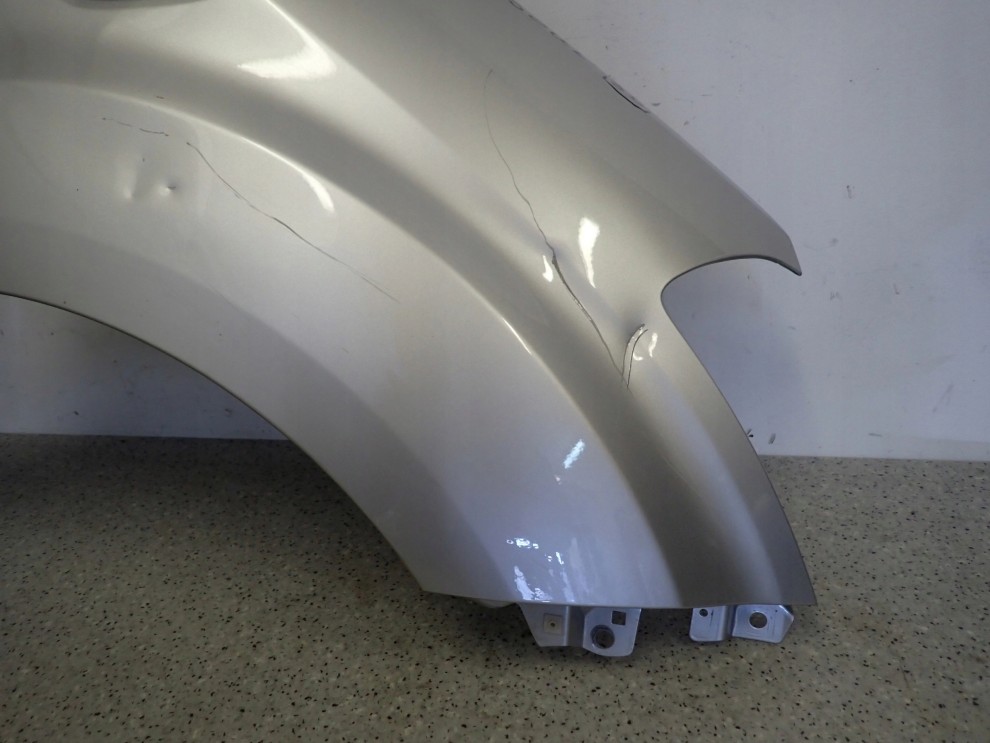 KIA SOUL I 09-13 BŁOTNIK PRZEDNI PRAWY 3D 3/16